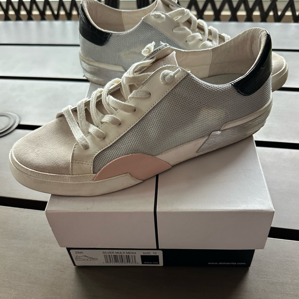 Dolce Vita Zina Sneakers, Silver Multi, Women’s size 10
